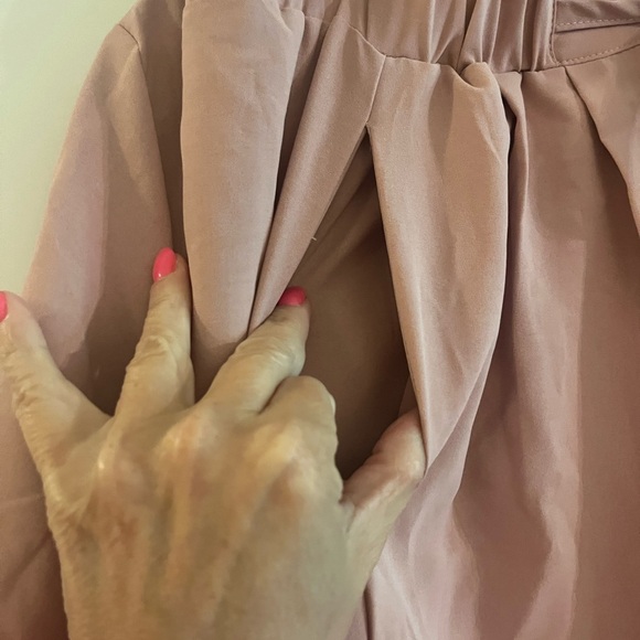 NWT’s Pink Two Piece Set - Picture 4 of 6